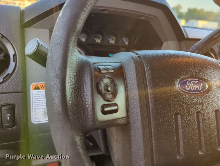 image for item KW9052 2016 Ford F550  bucket truck