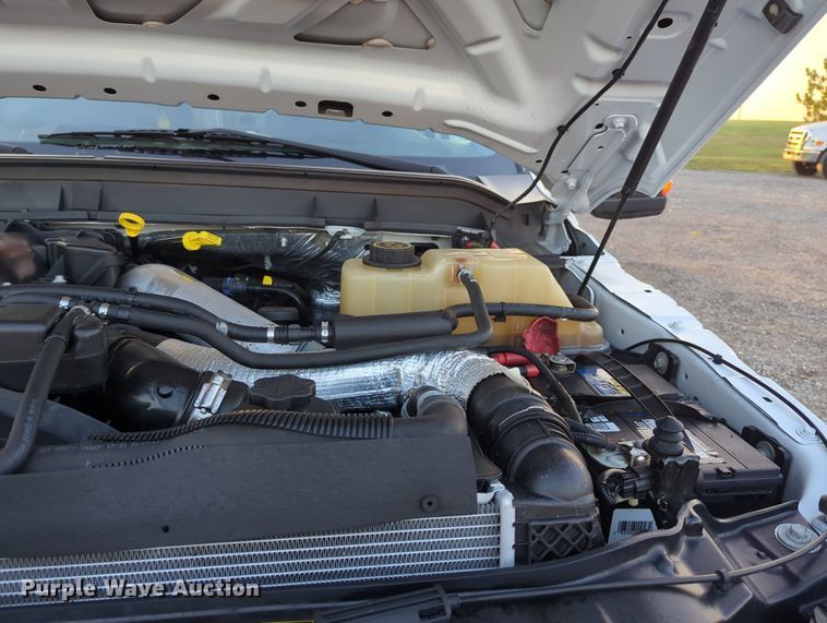 image for item KW9052 2016 Ford F550  bucket truck