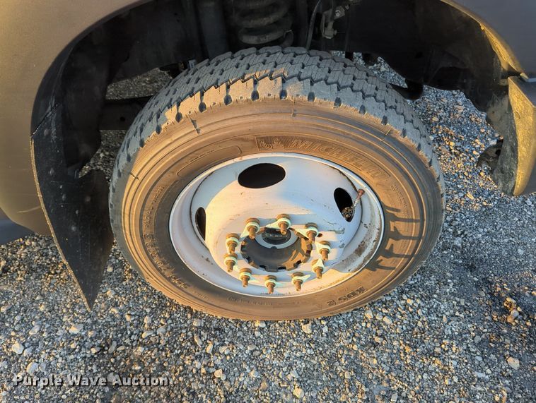 image for item KW9052 2016 Ford F550  bucket truck