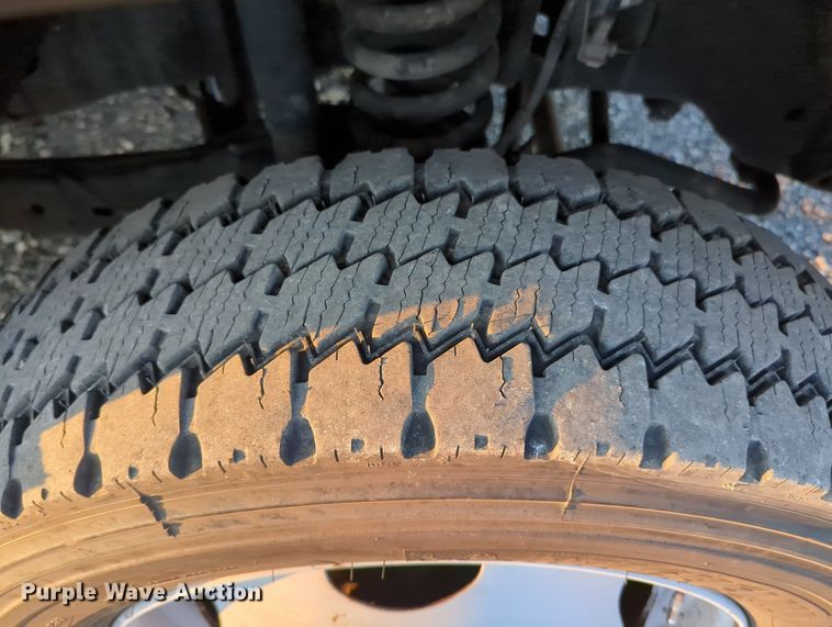 image for item KW9052 2016 Ford F550  bucket truck