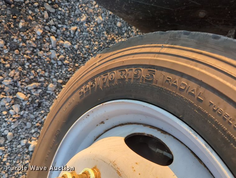 image for item KW9052 2016 Ford F550  bucket truck