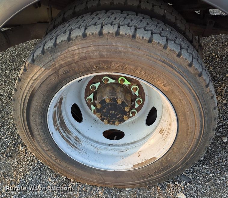 image for item KW9052 2016 Ford F550  bucket truck