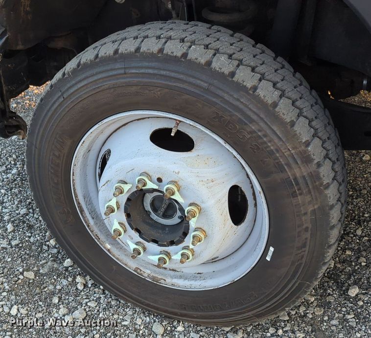 image for item KW9052 2016 Ford F550  bucket truck