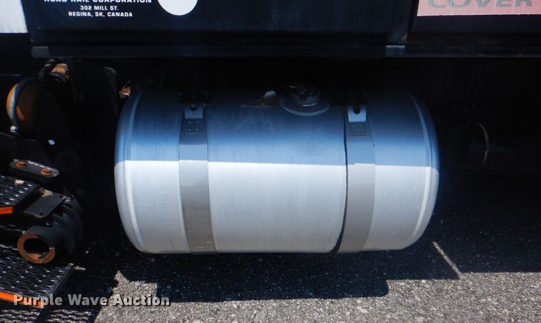 image for item KW9066 2006 Peterbilt 357  tri-drive crane truck