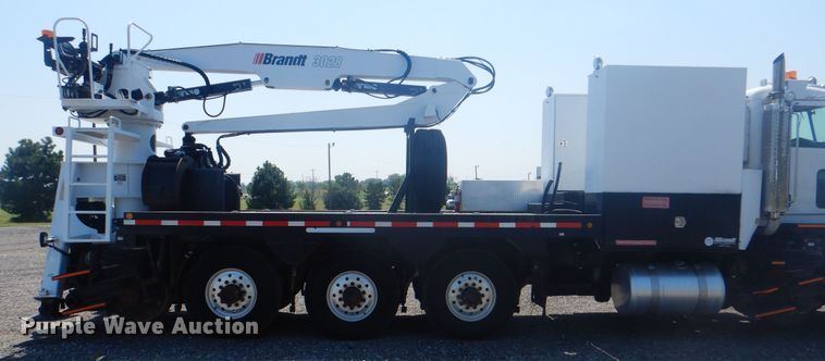 image for item KW9066 2006 Peterbilt 357  tri-drive crane truck