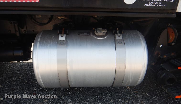 image for item KW9066 2006 Peterbilt 357  tri-drive crane truck