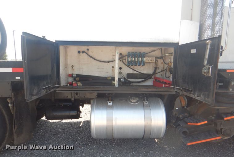 image for item KW9066 2006 Peterbilt 357  tri-drive crane truck