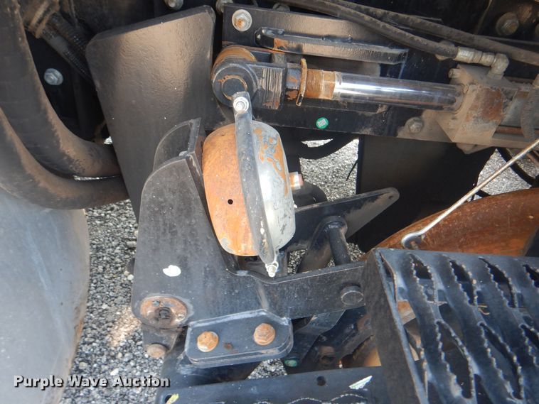 image for item KW9066 2006 Peterbilt 357  tri-drive crane truck