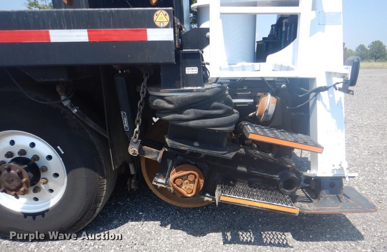 image for item KW9066 2006 Peterbilt 357  tri-drive crane truck