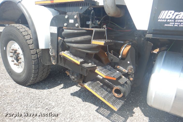 image for item KW9066 2006 Peterbilt 357  tri-drive crane truck