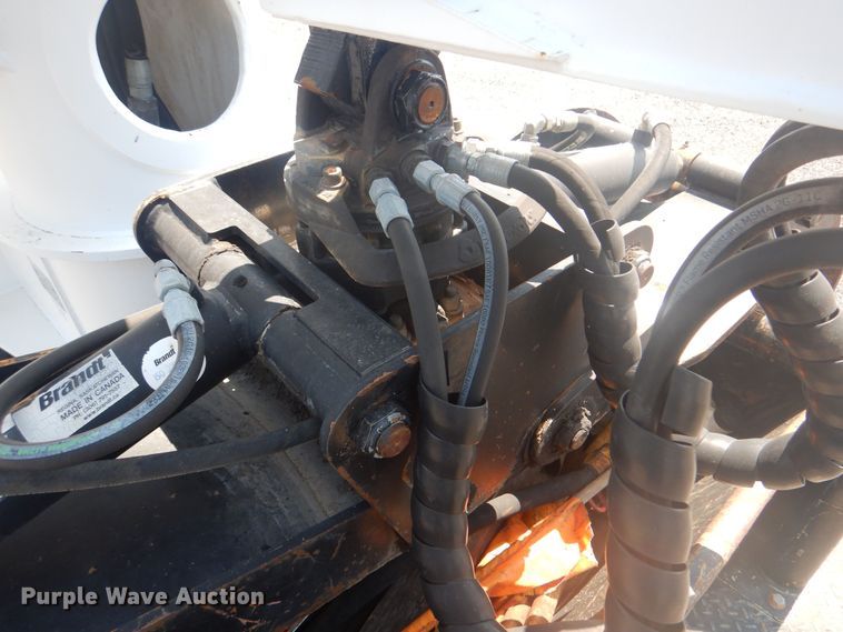 image for item KW9066 2006 Peterbilt 357  tri-drive crane truck