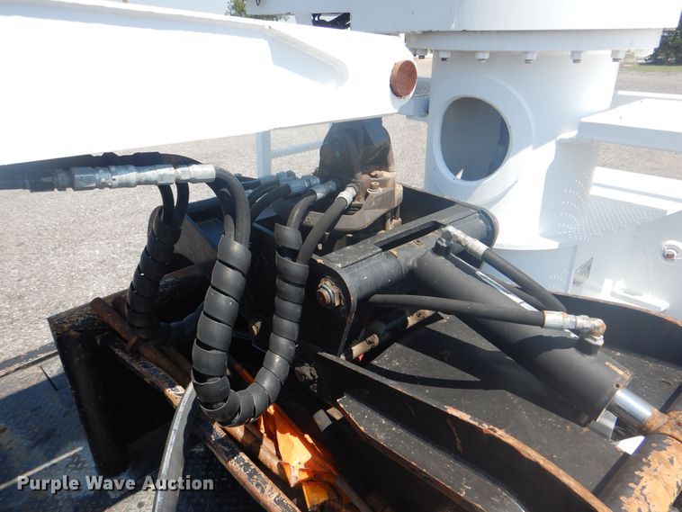 image for item KW9066 2006 Peterbilt 357  tri-drive crane truck