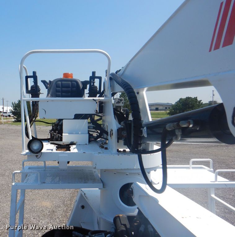 image for item KW9066 2006 Peterbilt 357  tri-drive crane truck