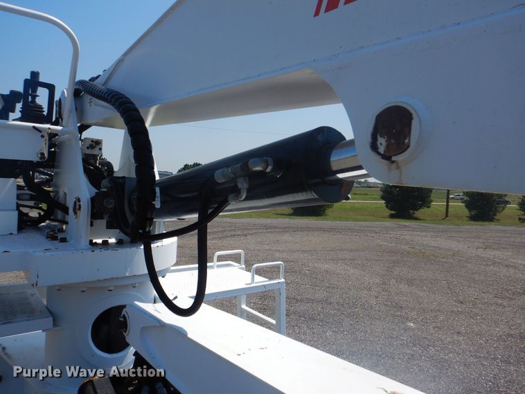 image for item KW9066 2006 Peterbilt 357  tri-drive crane truck