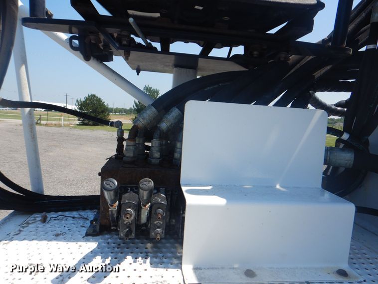 image for item KW9066 2006 Peterbilt 357  tri-drive crane truck