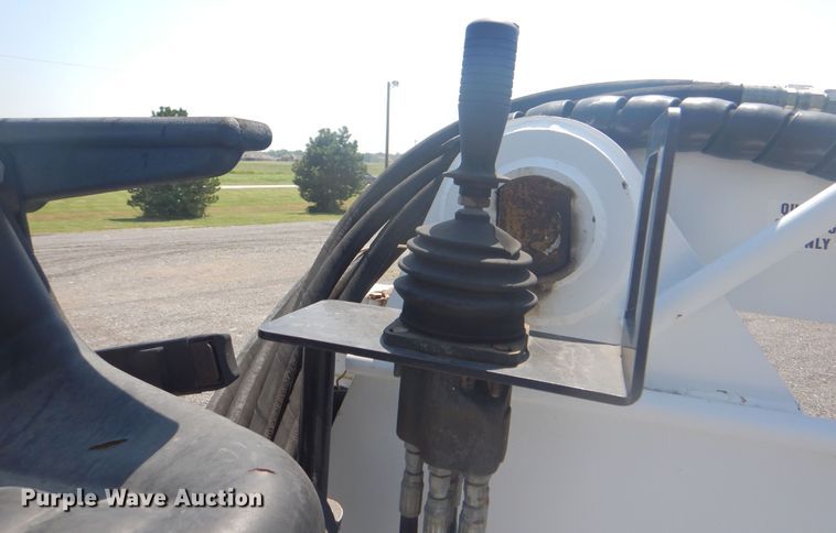 image for item KW9066 2006 Peterbilt 357  tri-drive crane truck