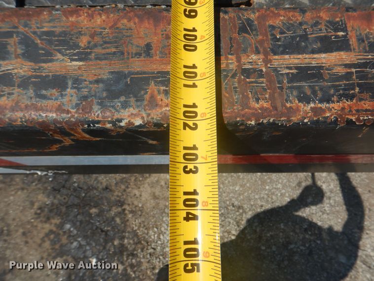 image for item KW9066 2006 Peterbilt 357  tri-drive crane truck