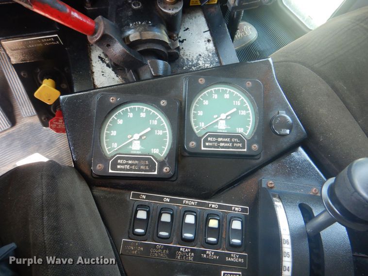 image for item KW9066 2006 Peterbilt 357  tri-drive crane truck