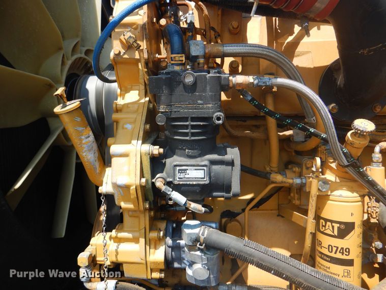 image for item KW9066 2006 Peterbilt 357  tri-drive crane truck