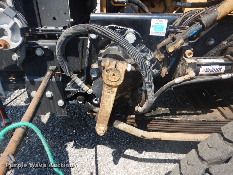 image for item KW9066 2006 Peterbilt 357  tri-drive crane truck