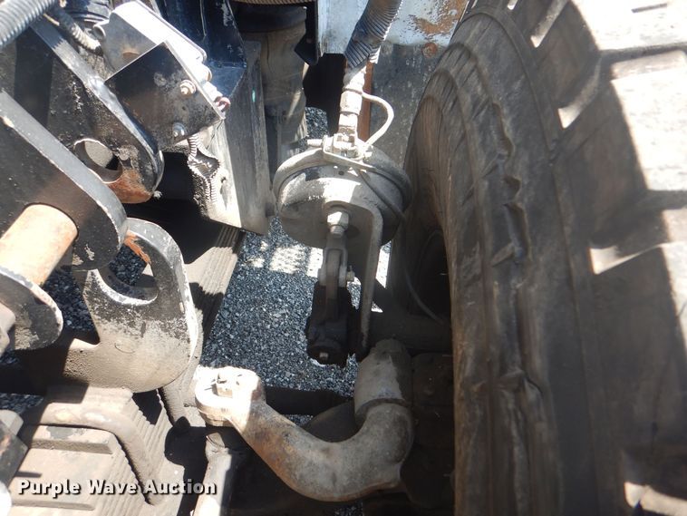 image for item KW9066 2006 Peterbilt 357  tri-drive crane truck