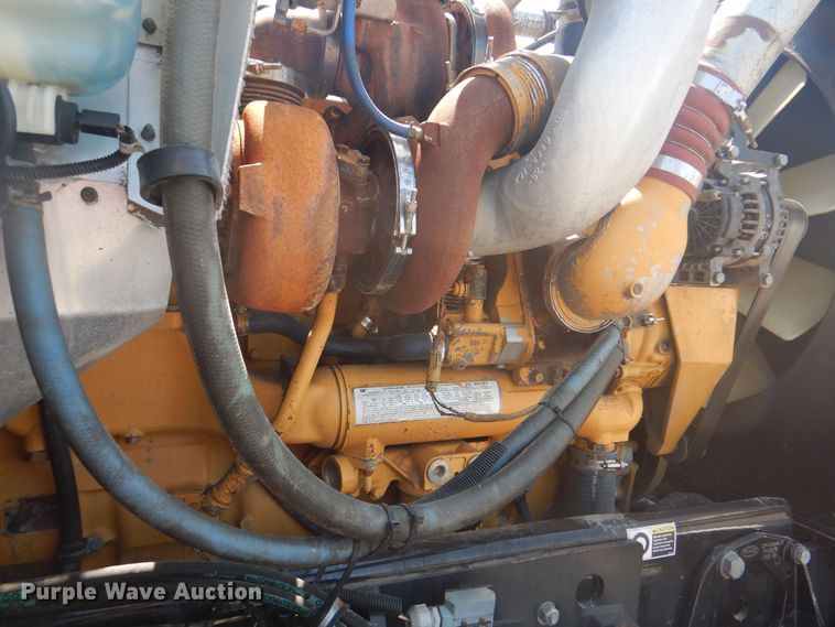 image for item KW9066 2006 Peterbilt 357  tri-drive crane truck