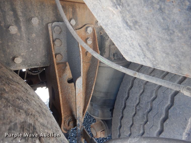 image for item KW9066 2006 Peterbilt 357  tri-drive crane truck