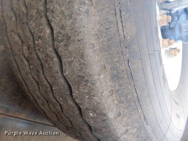 image for item KW9066 2006 Peterbilt 357  tri-drive crane truck