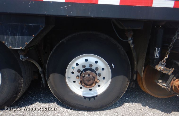 image for item KW9066 2006 Peterbilt 357  tri-drive crane truck