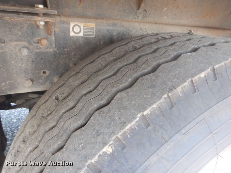 image for item KW9066 2006 Peterbilt 357  tri-drive crane truck