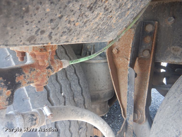 image for item KW9066 2006 Peterbilt 357  tri-drive crane truck