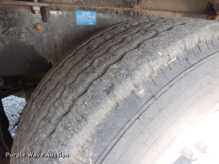 image for item KW9066 2006 Peterbilt 357  tri-drive crane truck