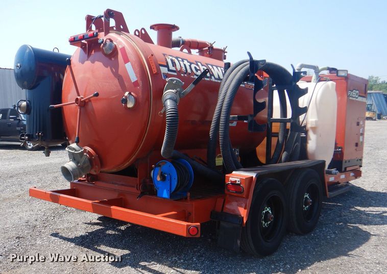 image for item KW9069 2011 Ditch Witch FX60  vacuum excavator