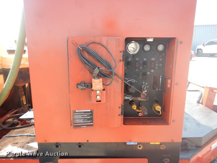 image for item KW9069 2011 Ditch Witch FX60  vacuum excavator