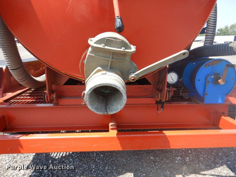 image for item KW9069 2011 Ditch Witch FX60  vacuum excavator