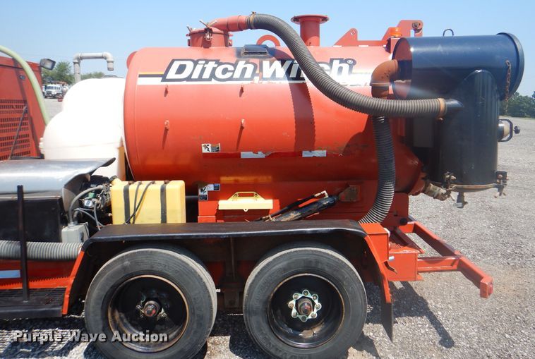 image for item KW9069 2011 Ditch Witch FX60  vacuum excavator