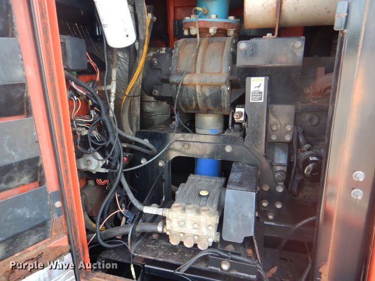 image for item KW9069 2011 Ditch Witch FX60  vacuum excavator