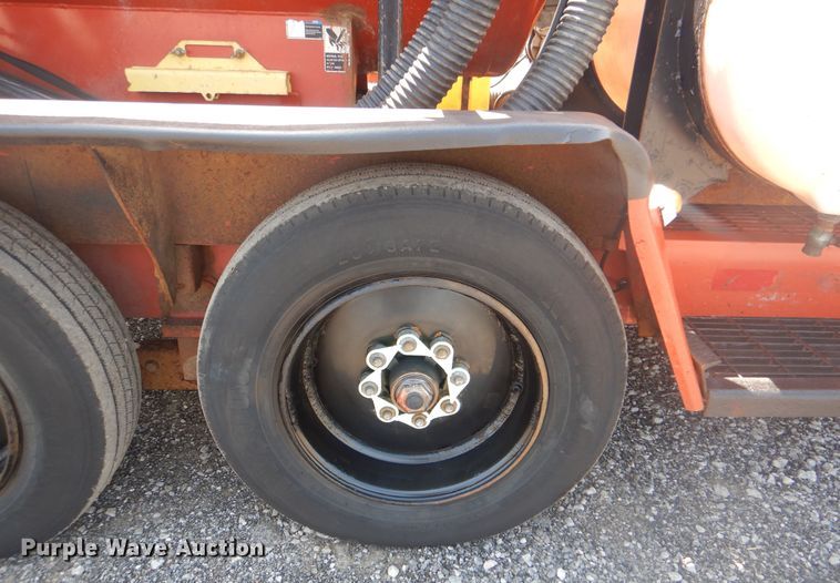 image for item KW9069 2011 Ditch Witch FX60  vacuum excavator