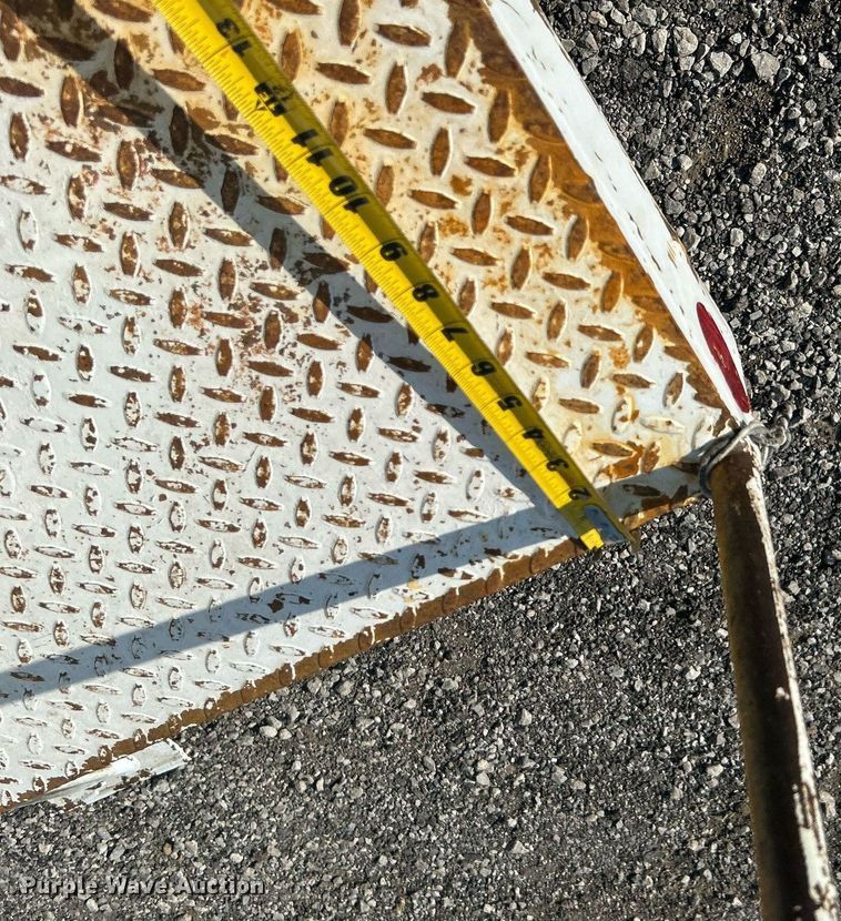 image for item KW9076 2006 Freightliner Business Class M2  bucket truck