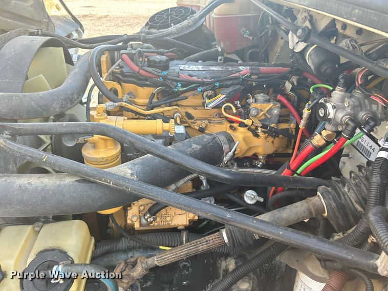 image for item KW9076 2006 Freightliner Business Class M2  bucket truck