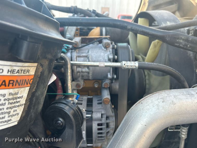 image for item KW9076 2006 Freightliner Business Class M2  bucket truck