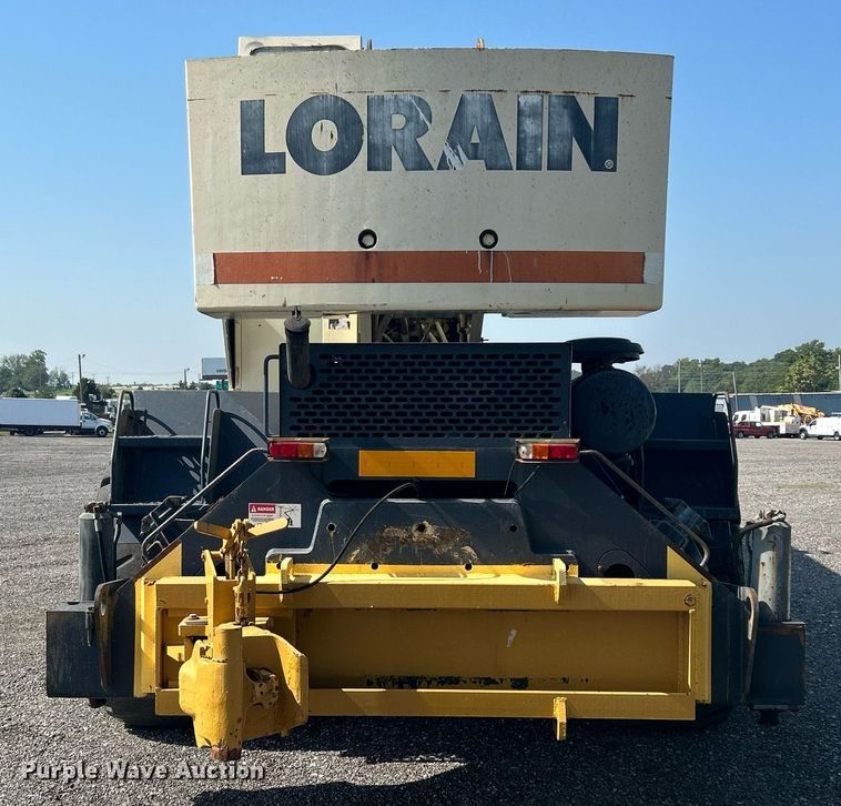 image for item KW9077 1995 Lorain LRT445  crane