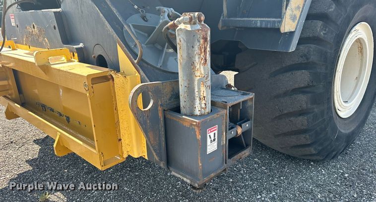 image for item KW9077 1995 Lorain LRT445  crane