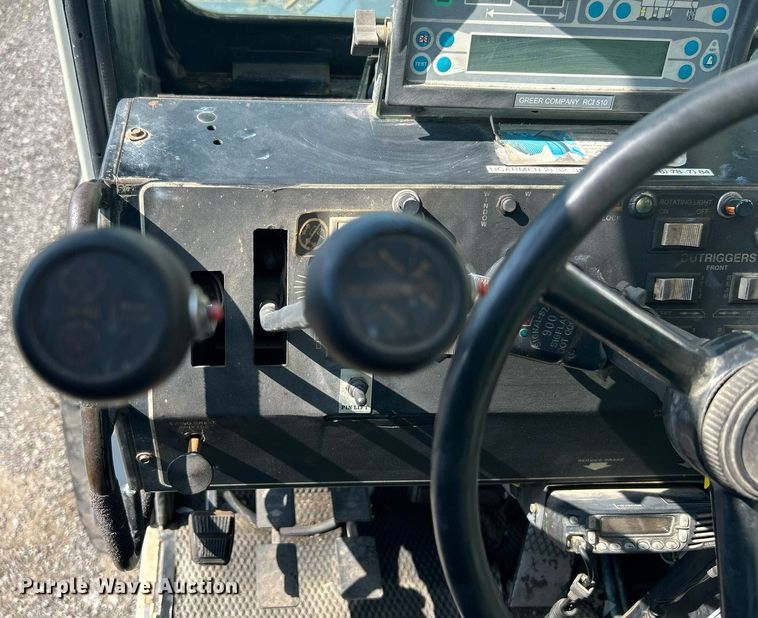 image for item KW9077 1995 Lorain LRT445  crane