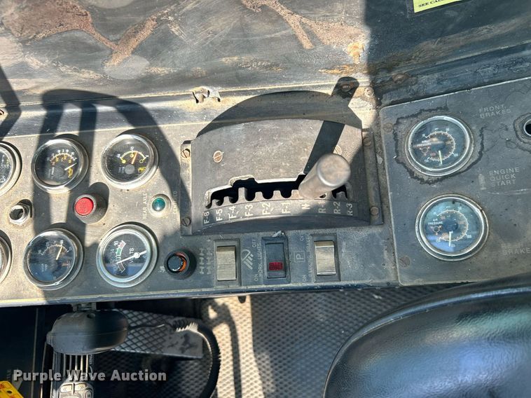 image for item KW9077 1995 Lorain LRT445  crane