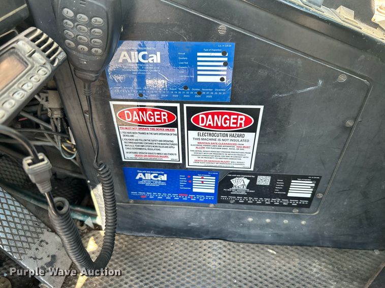 image for item KW9077 1995 Lorain LRT445  crane