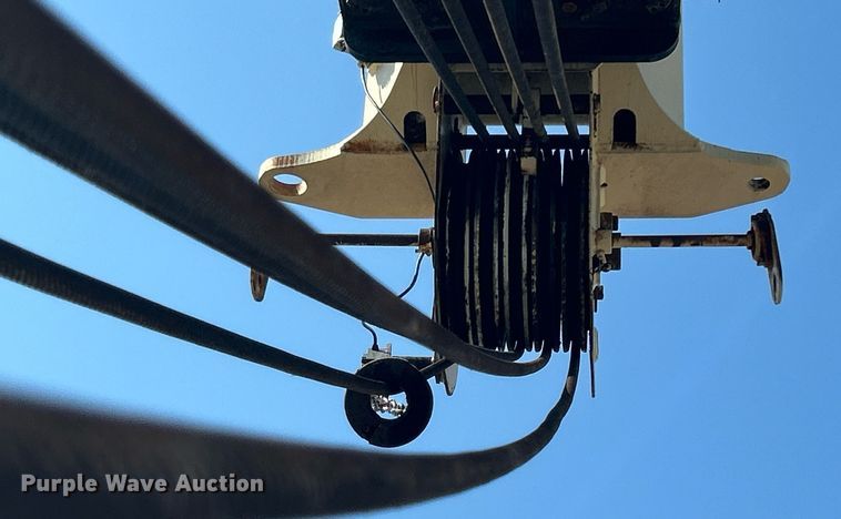 image for item KW9077 1995 Lorain LRT445  crane