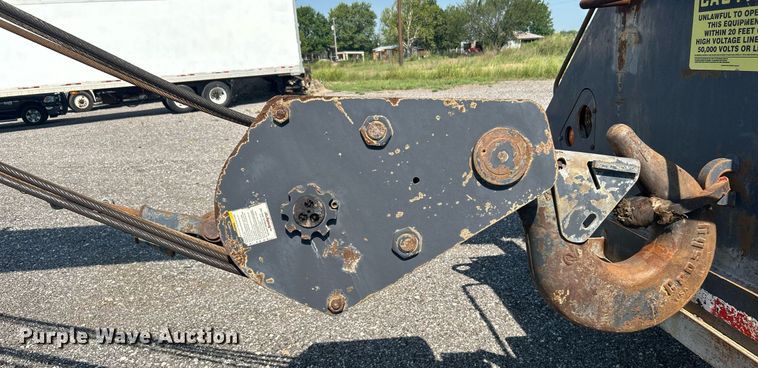 image for item KW9077 1995 Lorain LRT445  crane