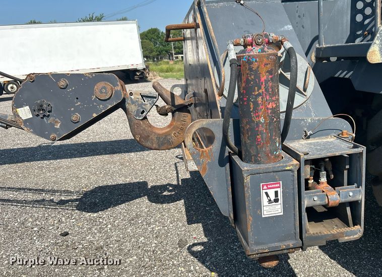 image for item KW9077 1995 Lorain LRT445  crane