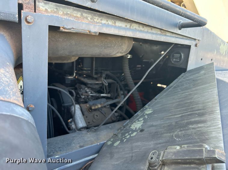 image for item KW9077 1995 Lorain LRT445  crane